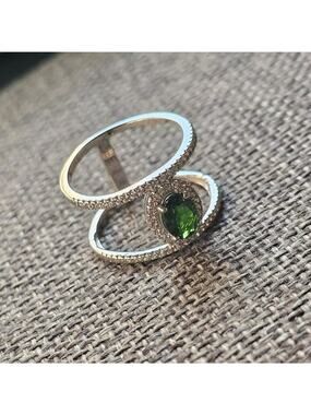 925 Sterling SD Green Gem Ring Sz 7 Double Band Halo Unique Bold